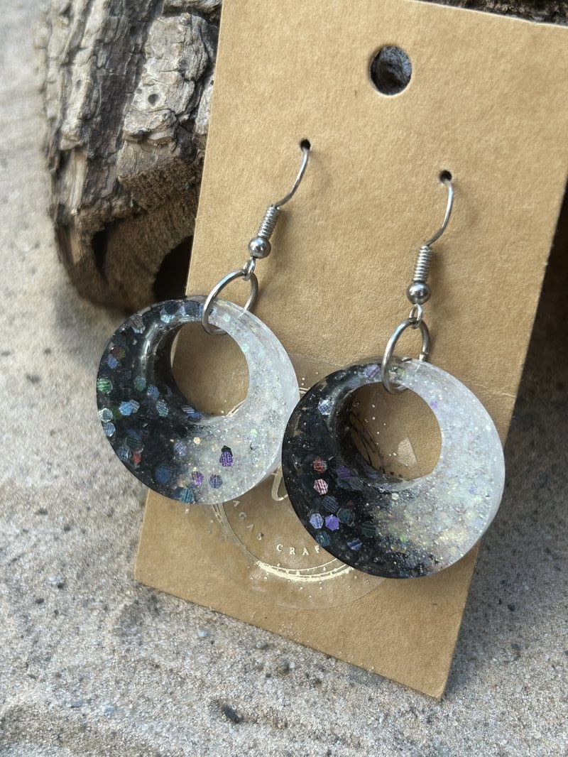 Round glittery resin earrings