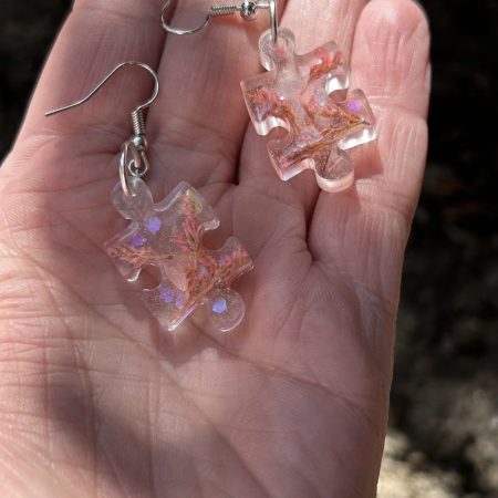 Puzzle resin earrings with dry flowers and sequins