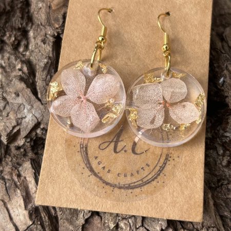 Round resin earrings with dry flowers and touch of gold