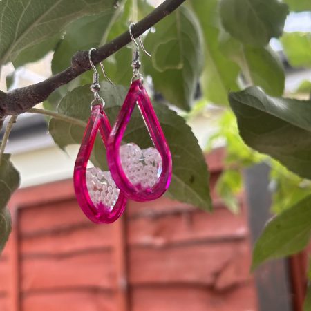 Red resin teardrops with pearls