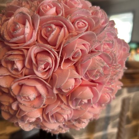 Tequila Rose vase with rose flowers