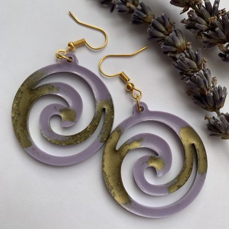 Resin swirls earrings with gold and purple pigment