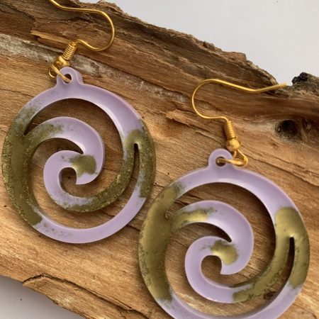 Resin swirls earrings with gold and purple pigment