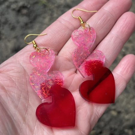 Lond pink and red three hearts resin earrings