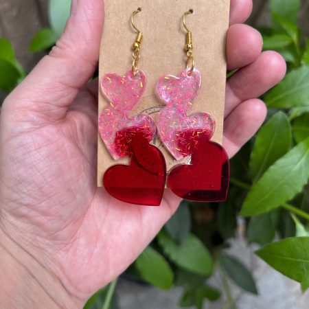 Lond pink and red three hearts resin earrings