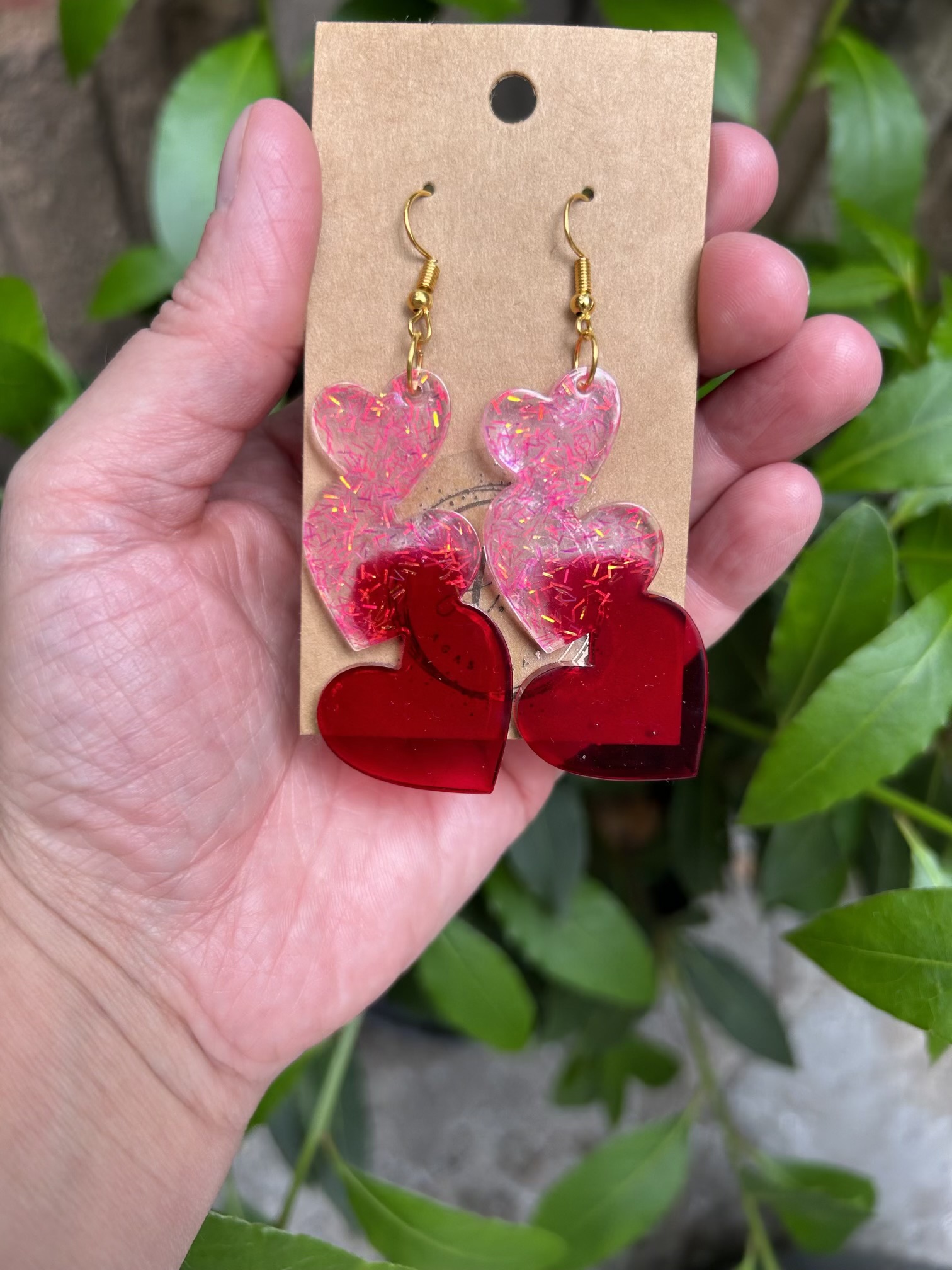 Lond pink and red three hearts resin earrings