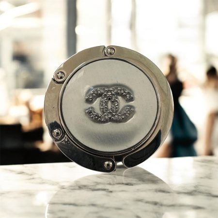 Customised handbag hanger