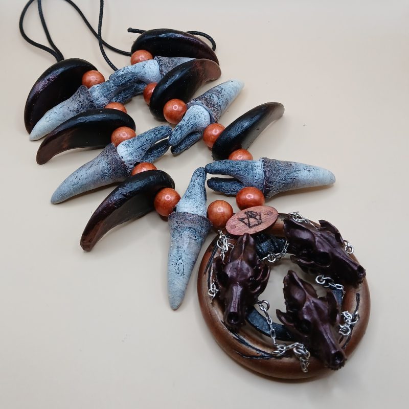 Arcane Artefacts - Hellhound's Bane | resin pendant | Fang, Claw, Skull | LARP, cosplay, theatre