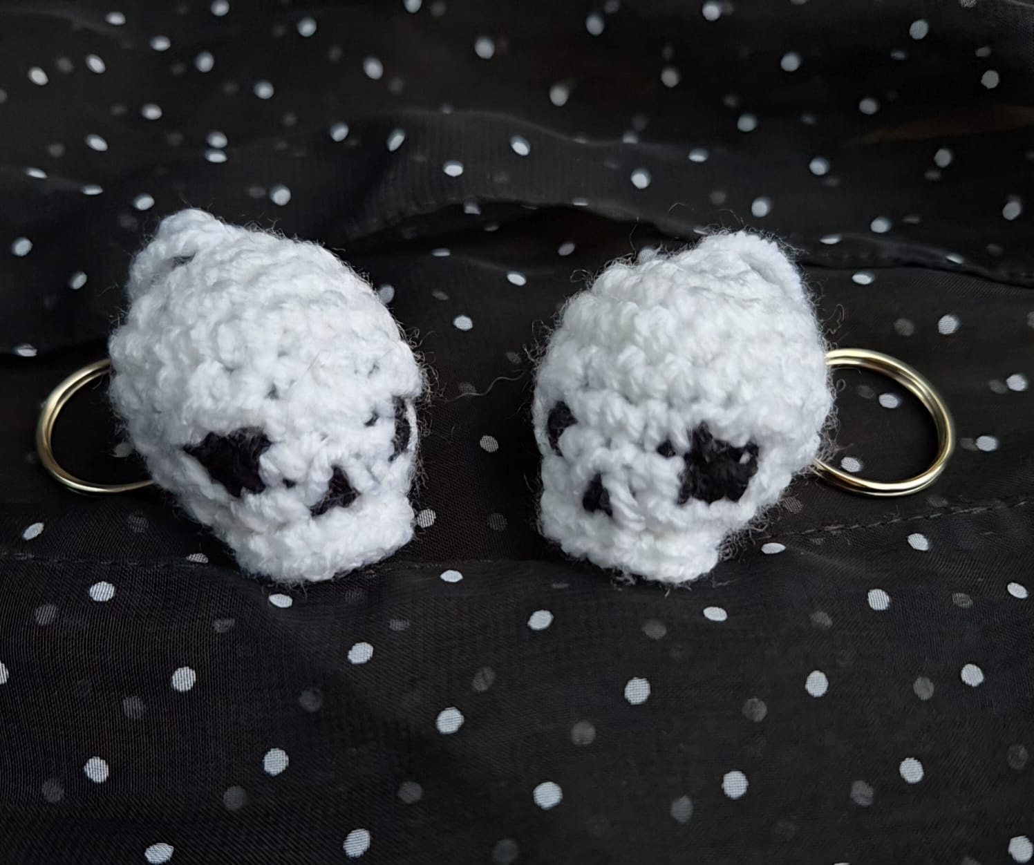 Small Handmade Crochet Skull Keyring Black And White- Autumn