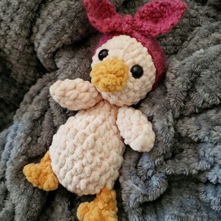 🌹 Rosie, the Duckling snuggler 🐥