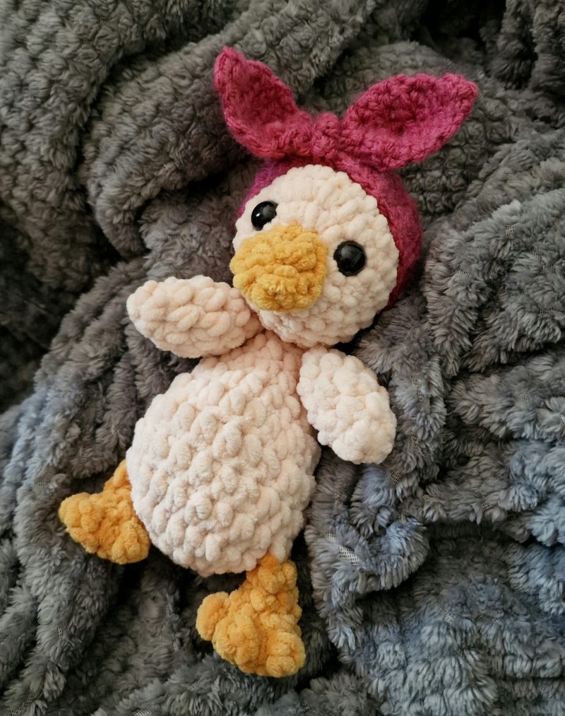 🌹 Rosie, the Duckling snuggler 🐥