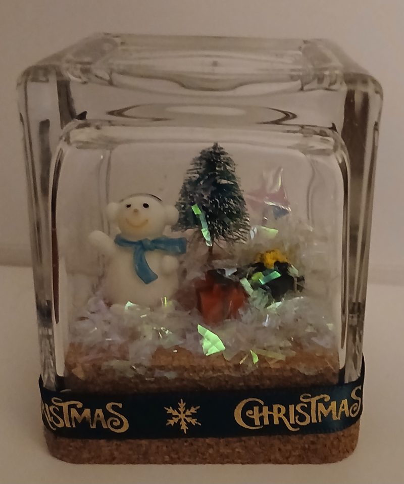 Snowman, presents and tree square glitter globe