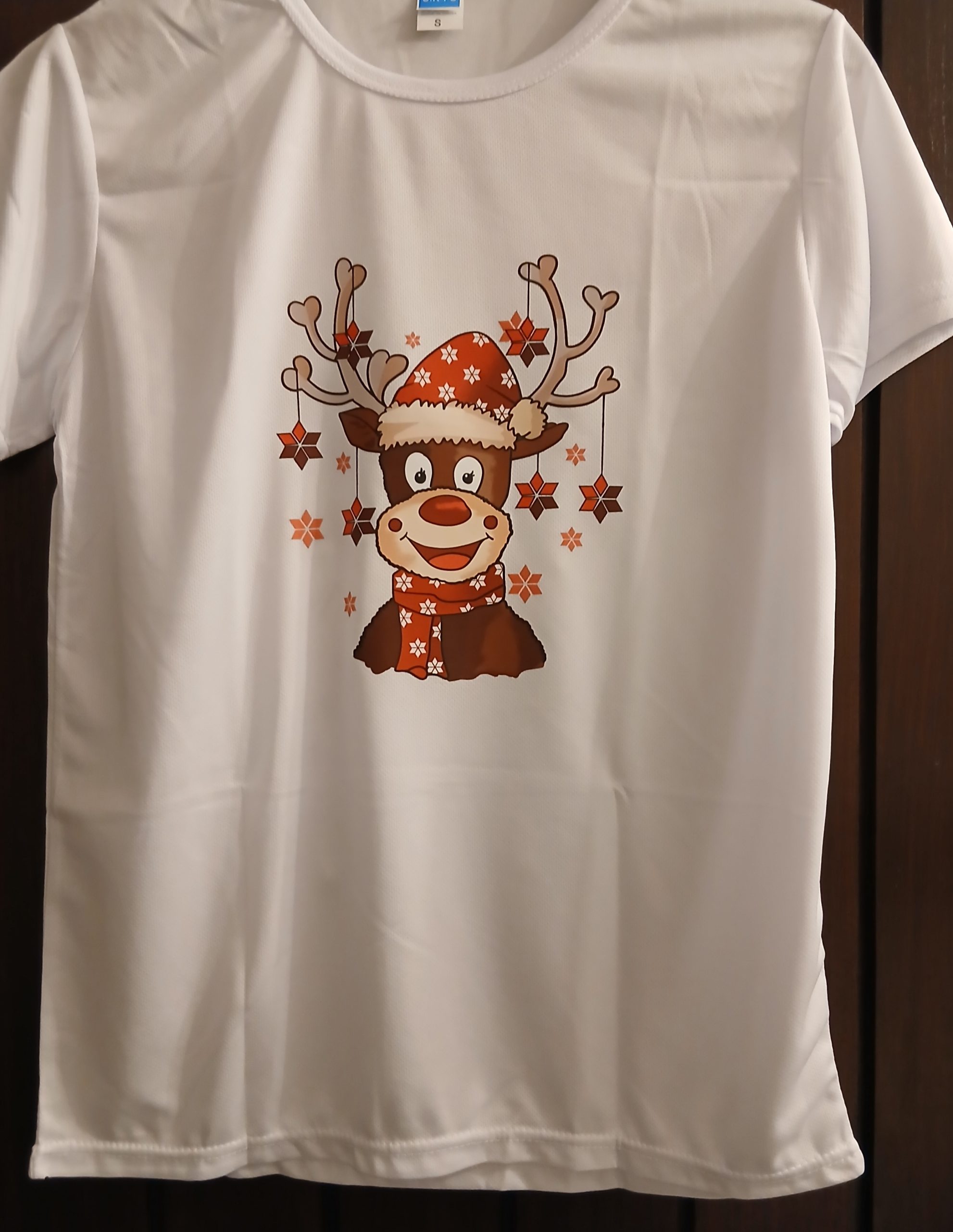 Small reindeer tshirt