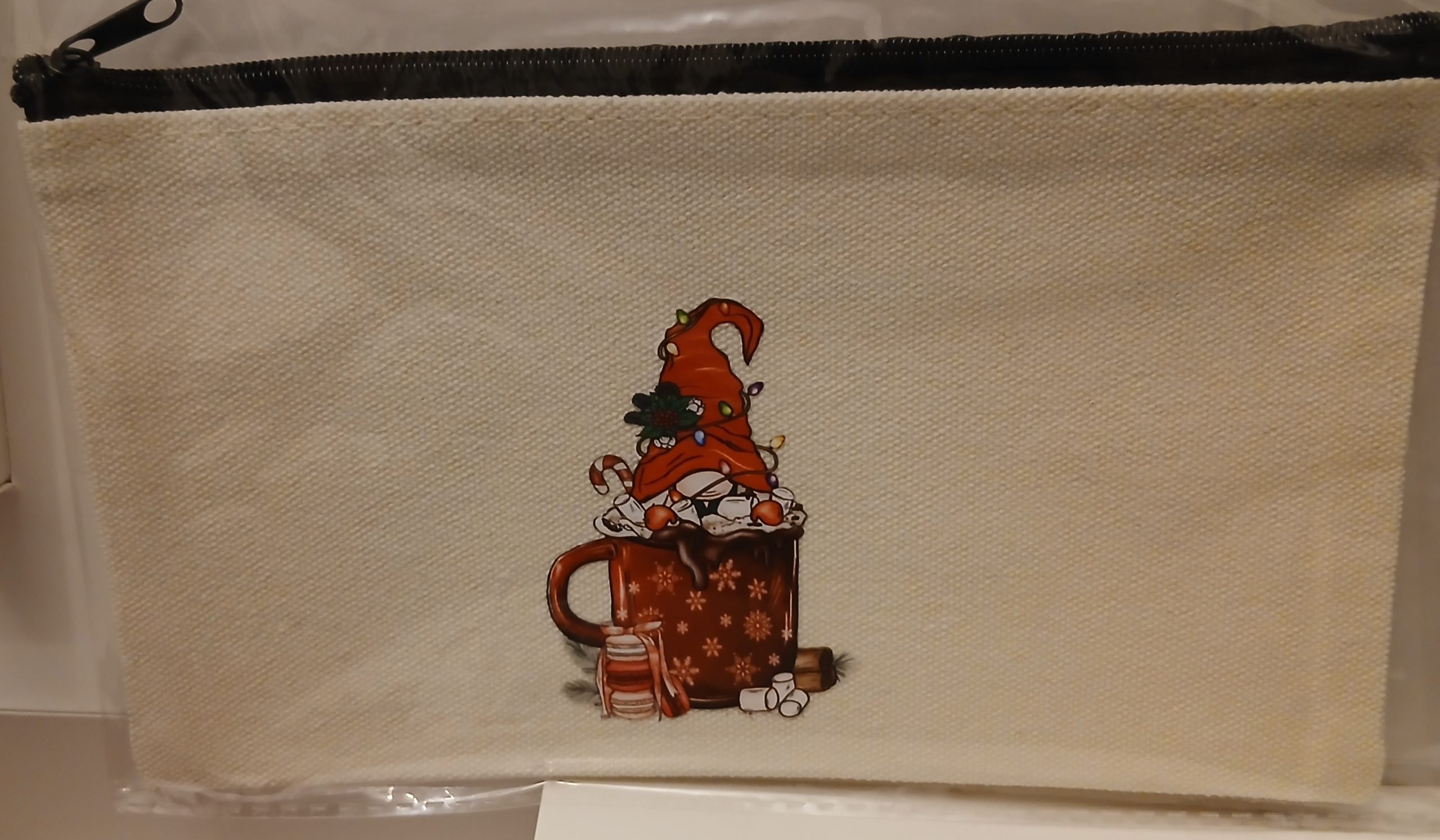 Gonk, Christmas mug pencil case