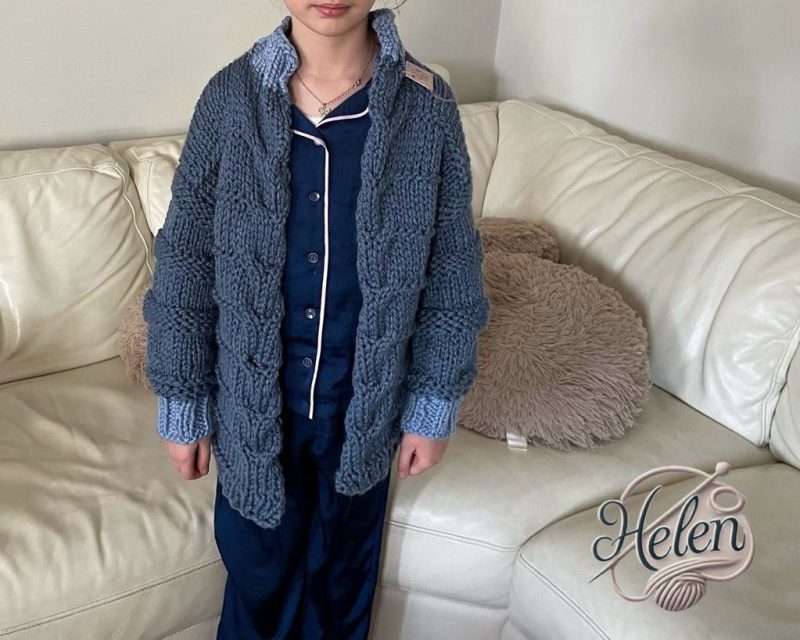 Cardigan ( and a cap) for children 5-7 yo,hand made Chunky knitted