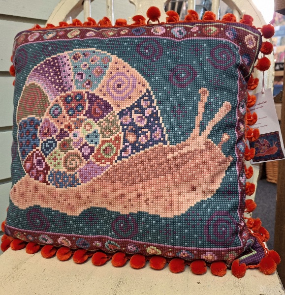 Tapestry Kit, Needlepoint Kit, Snail, Pillow, Cushion, Picture, Counted Cross Stitch, Embroidery