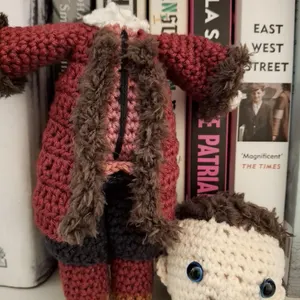 Headless Humphrey, BBC Ghosts, Handmade crochet collectible