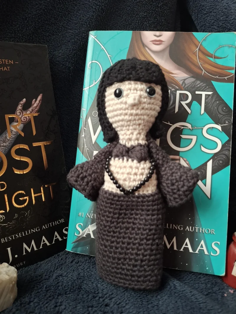 ACOTAR's Amren, handmade amigurumi collectible figure