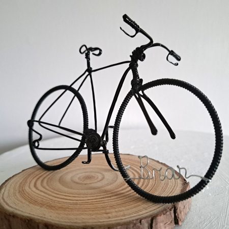 Personalised Bicycle Gift for Cyclists. Wire Bicycle Sculpture.