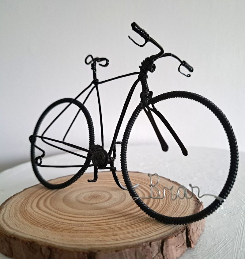 Personalised Bicycle Gift for Cyclists. Wire Bicycle Sculpture.