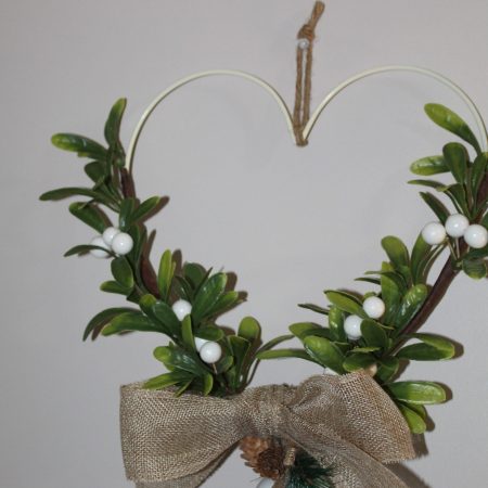 Mistletoe heart wreath Christmas decoration home décor