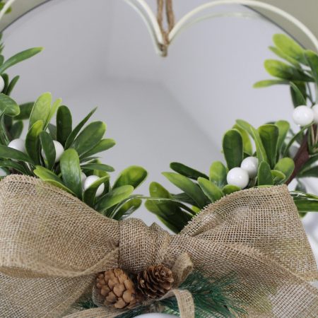 Mistletoe heart wreath Christmas decoration home décor