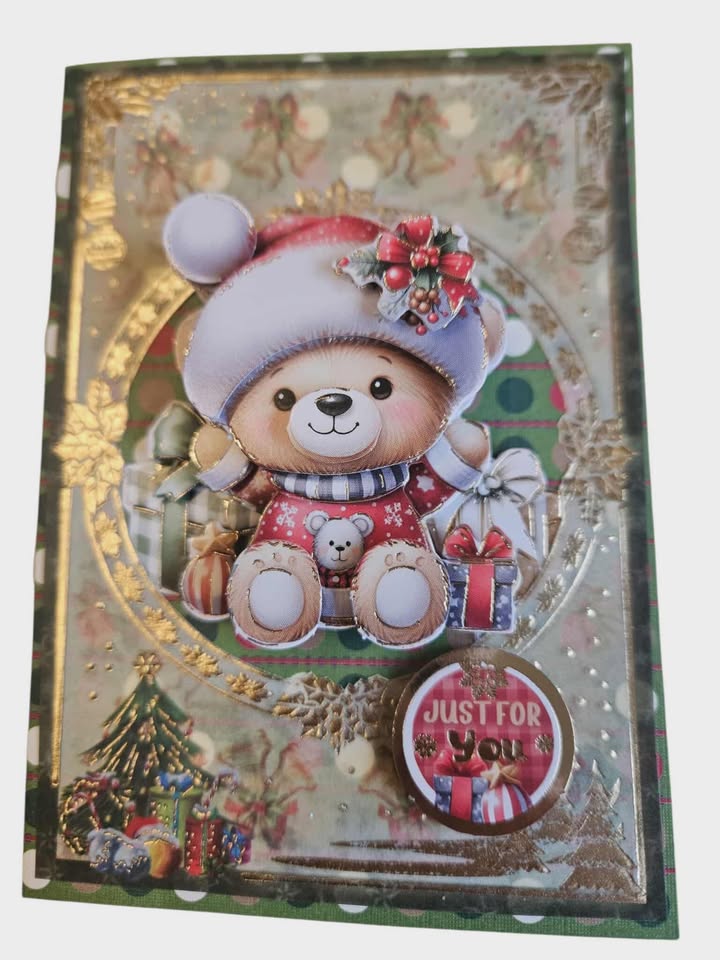Gold foiled 3D decoupage christmas teddy bear card 10cm x 15cm