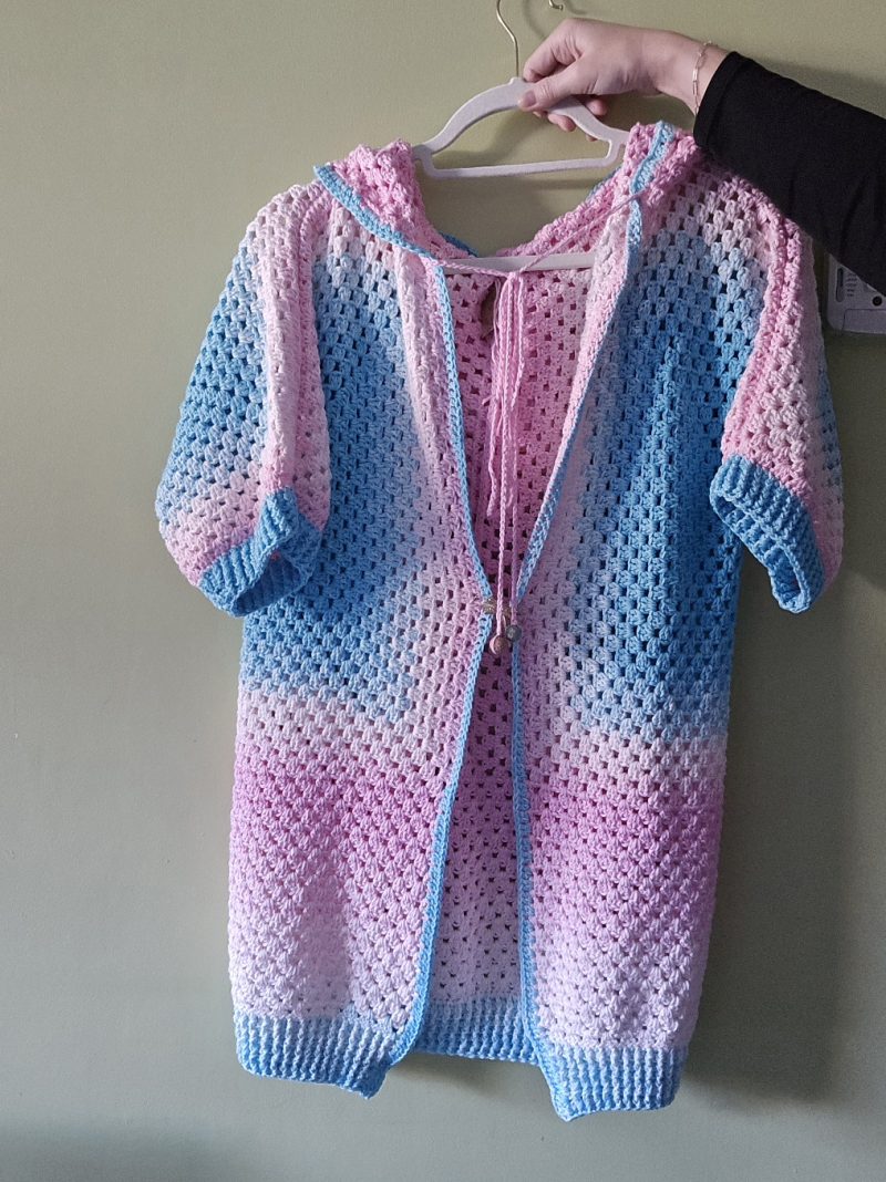 Cardigan hexagon