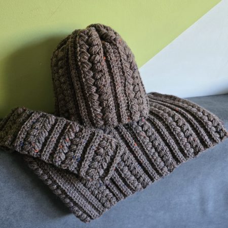 Set Hat , headband, tube scarf.