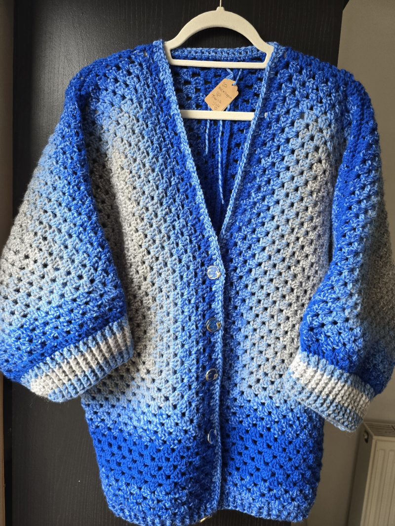 Cardigan hexagon