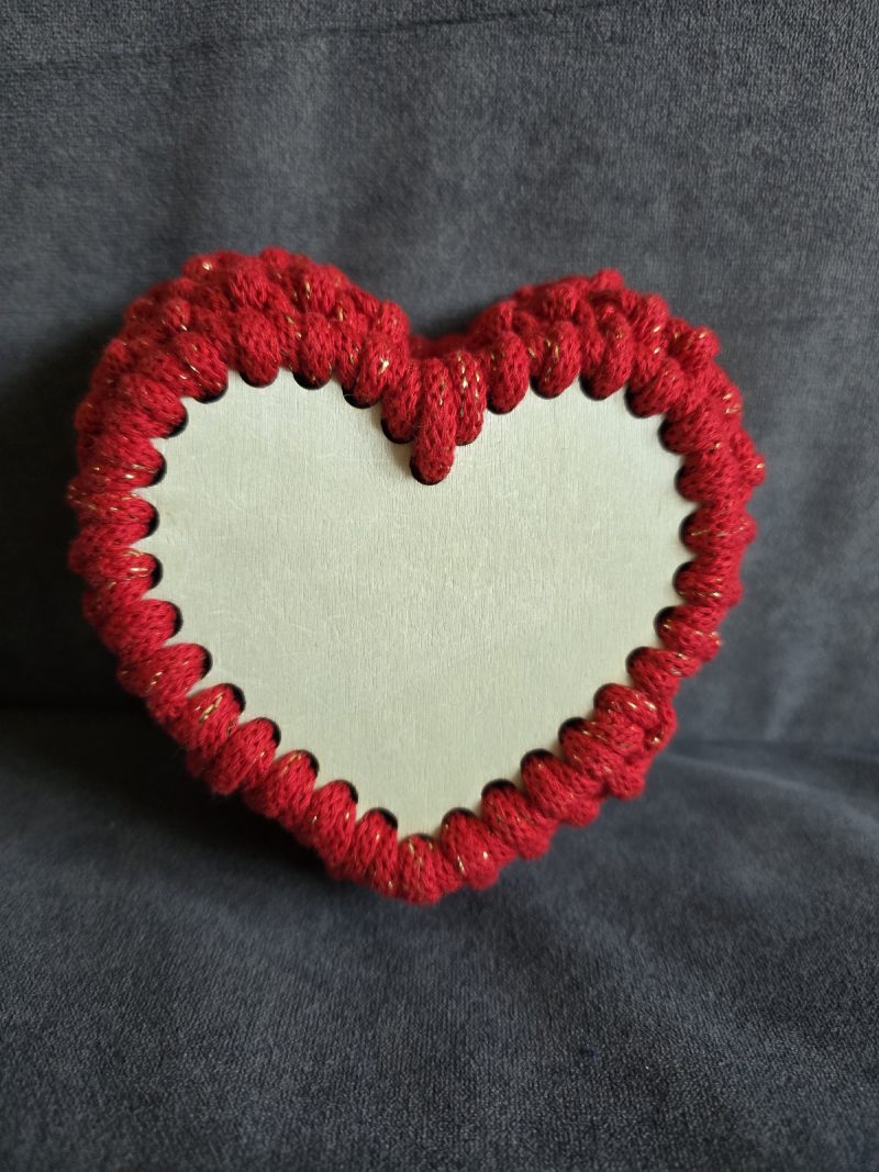 Basket small hard crochet