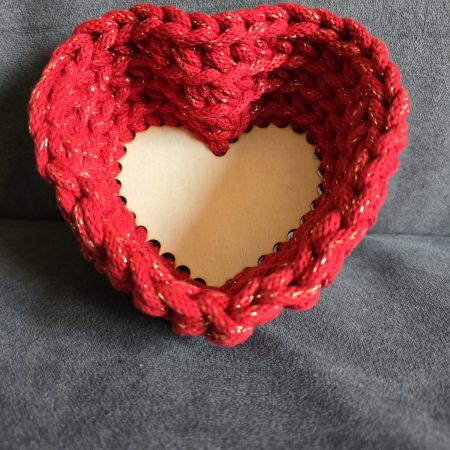 Basket small hard crochet