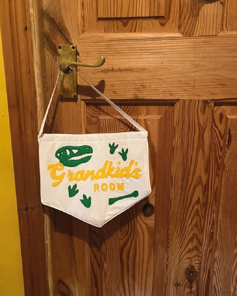 Customisable hanging banner. Any phrase, many themes to choose from.