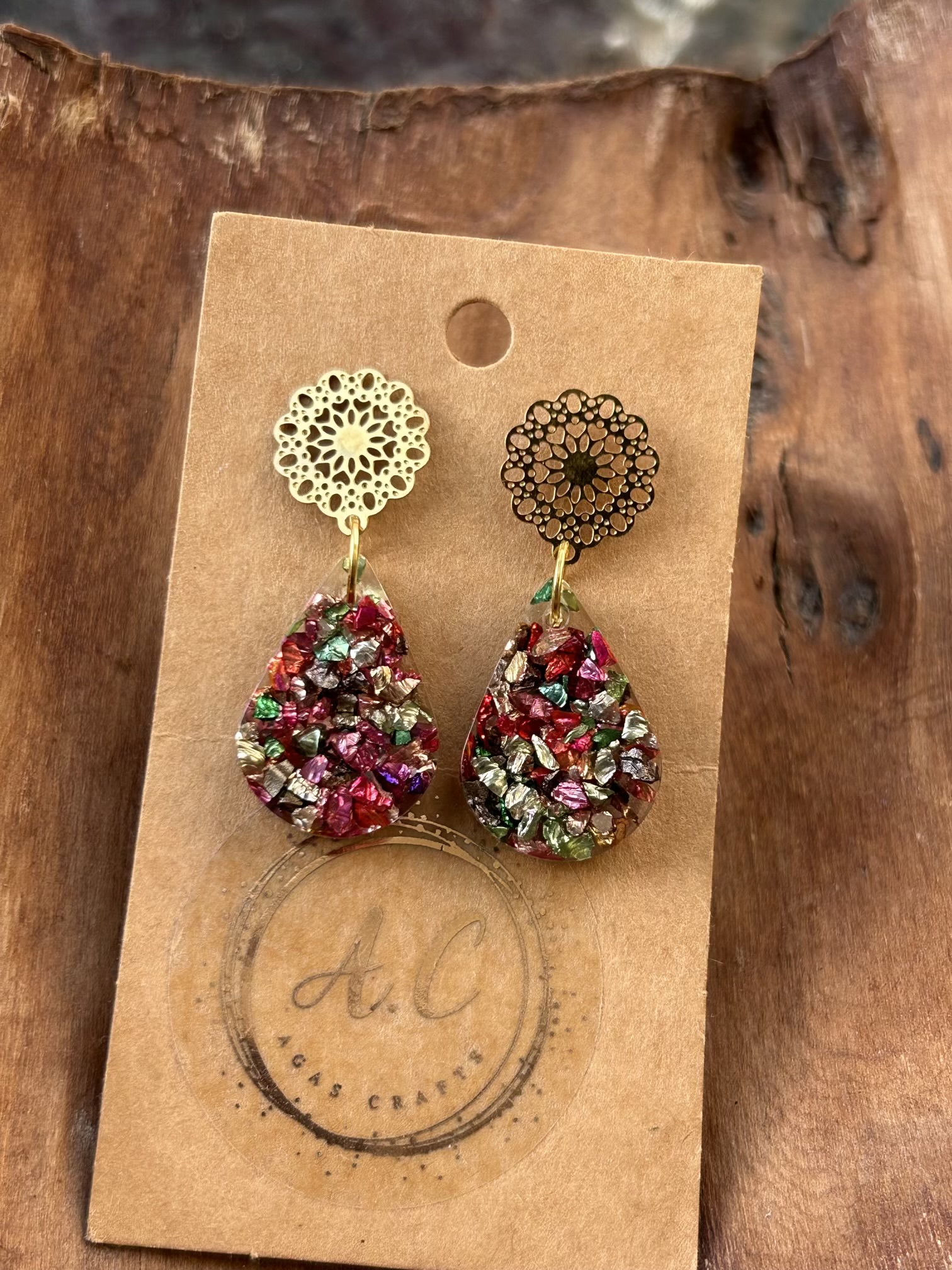 Dangle stud resin teardrop earring with colorful broken glass