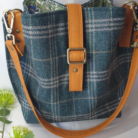 Hinterland shoulder bag in tweed and faux leather