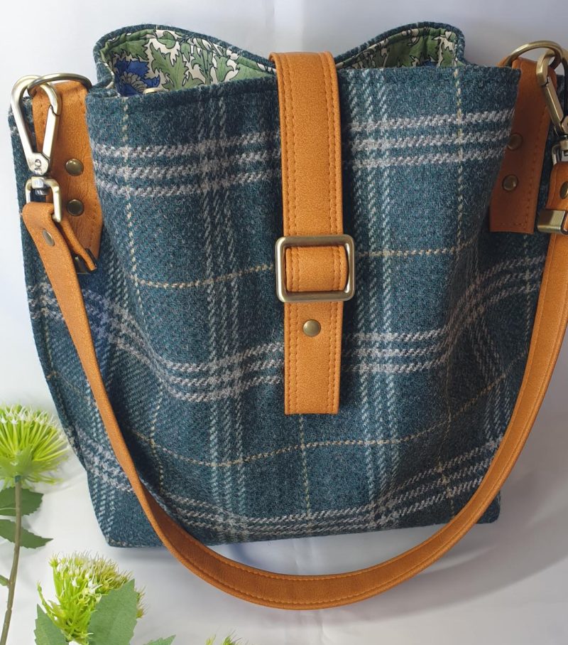 Hinterland shoulder bag in tweed and faux leather