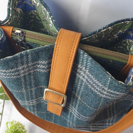 Hinterland shoulder bag in tweed and faux leather