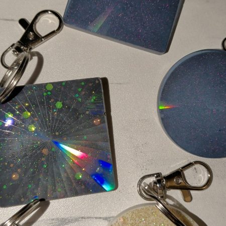 Resin holographic keyring