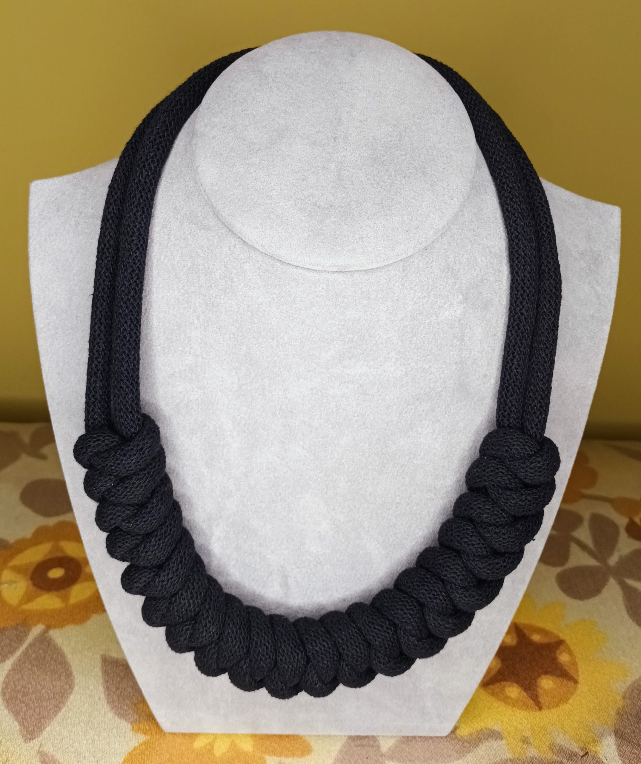'Lian' Macrame Chunky Necklace with Magnetic Clasp Fastening