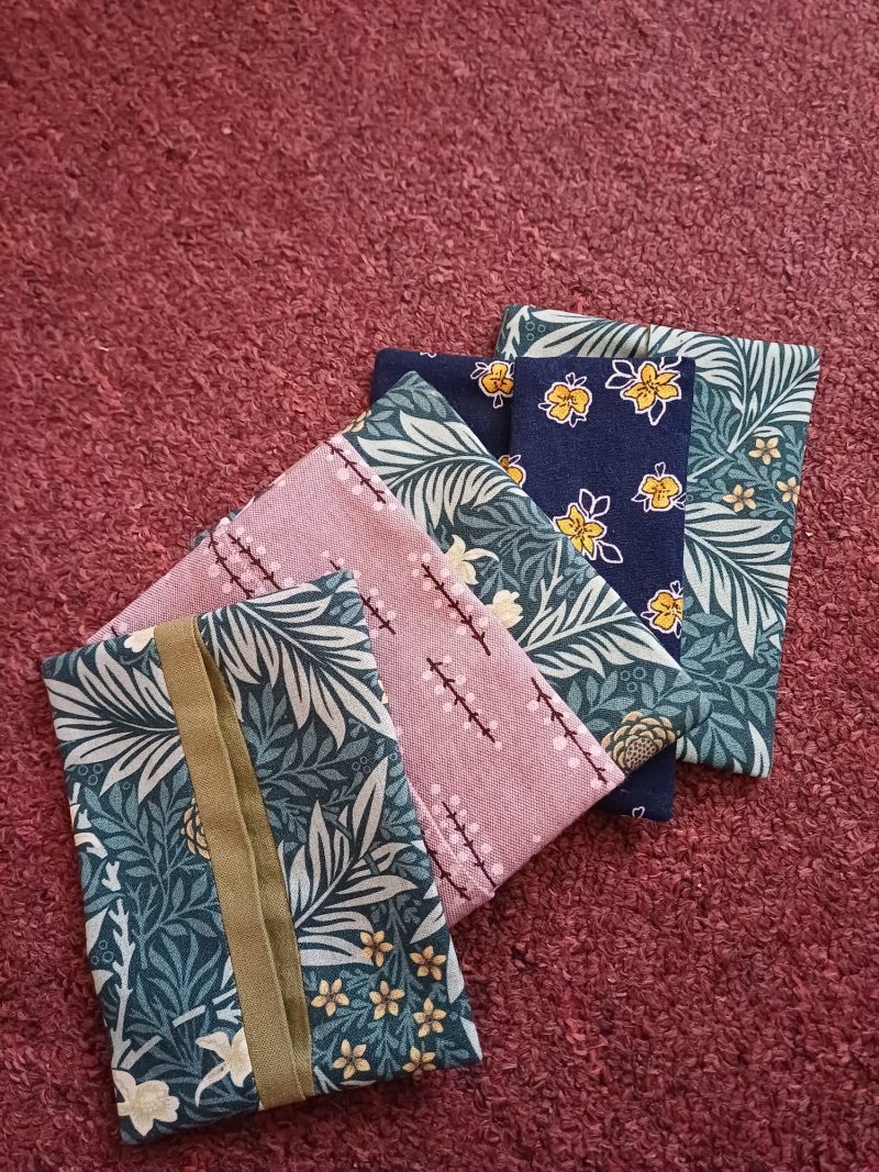 Cotton tissue pouches