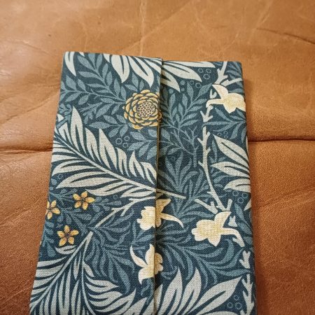 Cotton tissue pouches