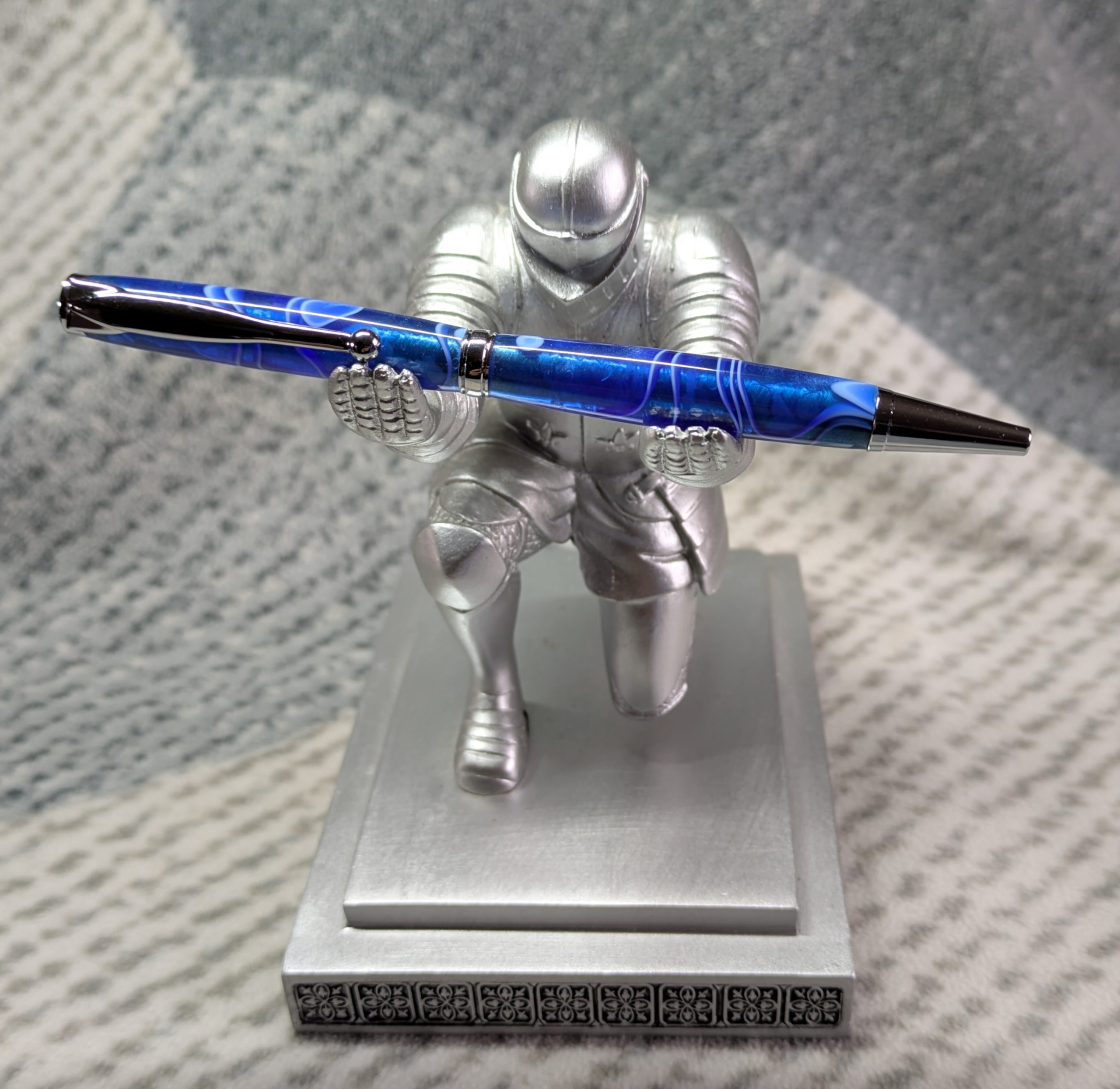 Slimline twist ballpoint pen in blue acrylic and shiny chrome fittings
