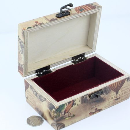 Wood handmade keepsake jewellery box Retro style Hot air balloon lined