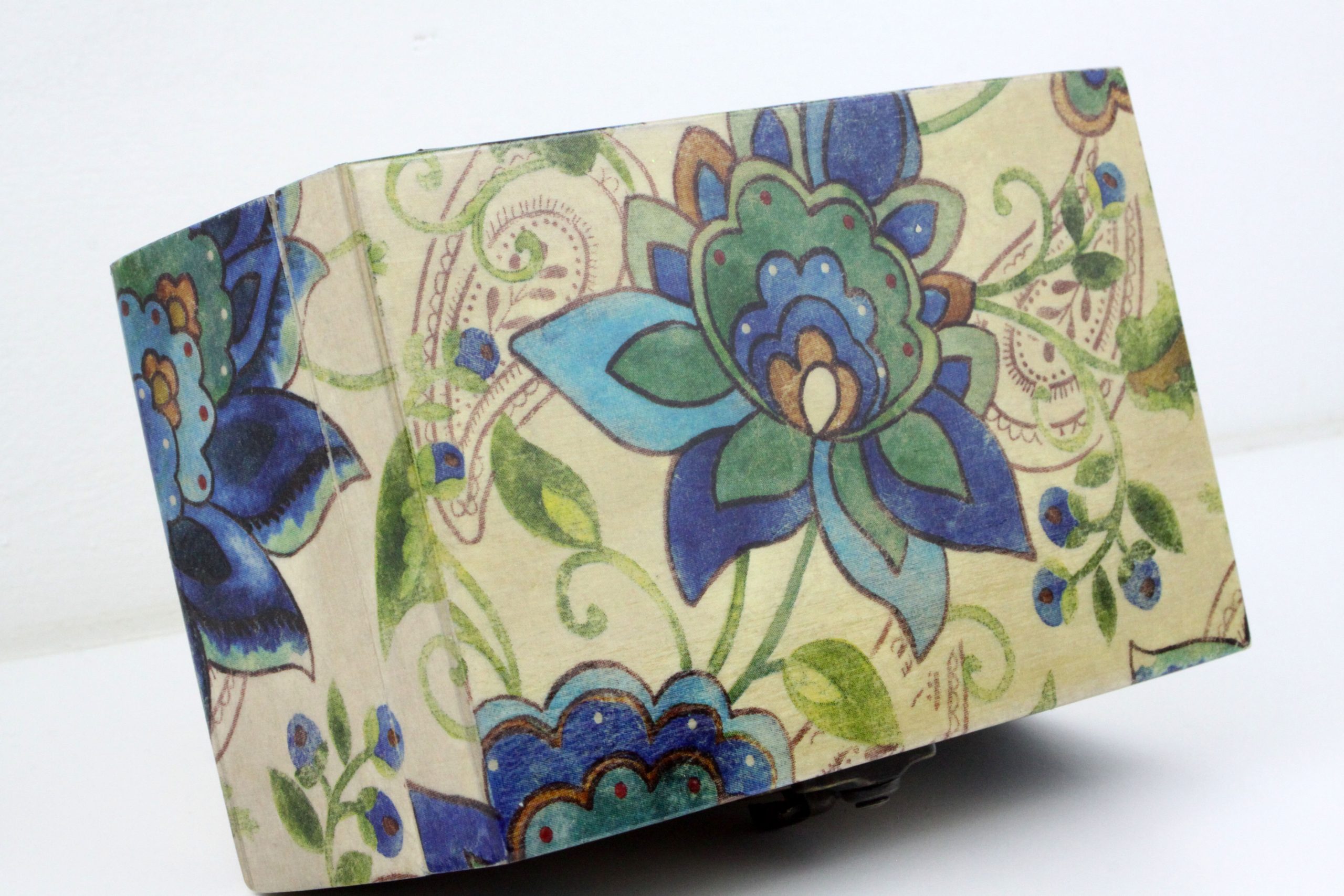 Wood handmade keepsake jewellery, memories, card box, Flowers, leaves, Moorcroft style, blue lined