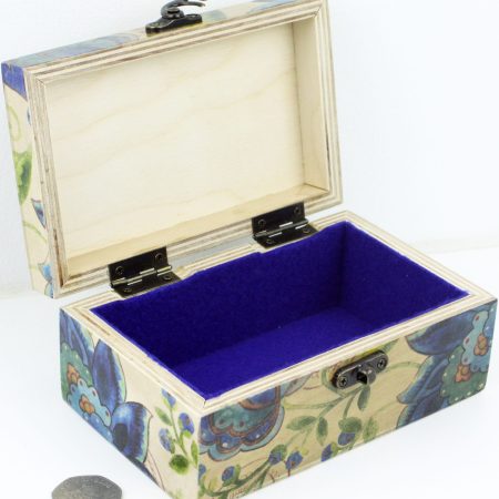 Wood handmade keepsake jewellery, memories, card box, Flowers, leaves, Moorcroft style, blue lined