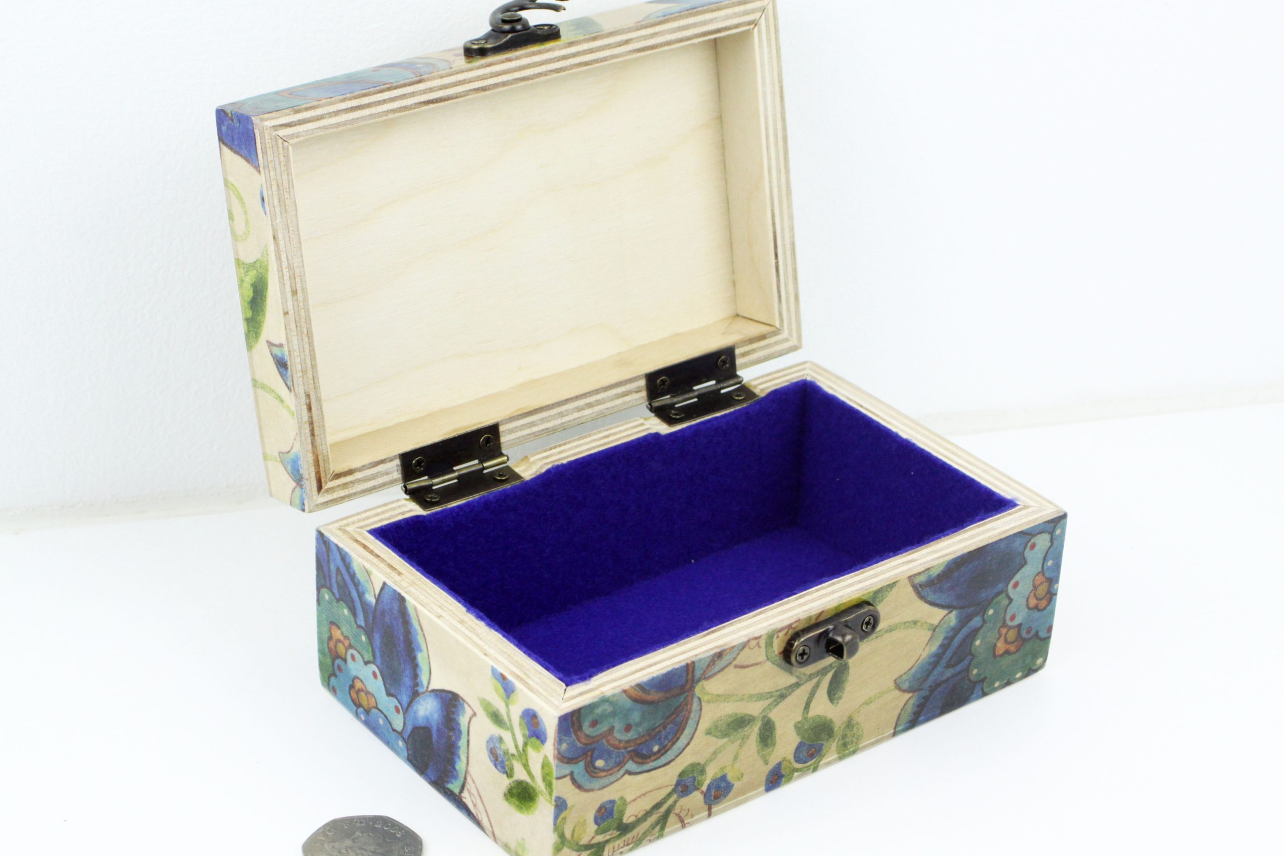 Wood handmade keepsake jewellery, memories, card box, Flowers, leaves, Moorcroft style, blue lined