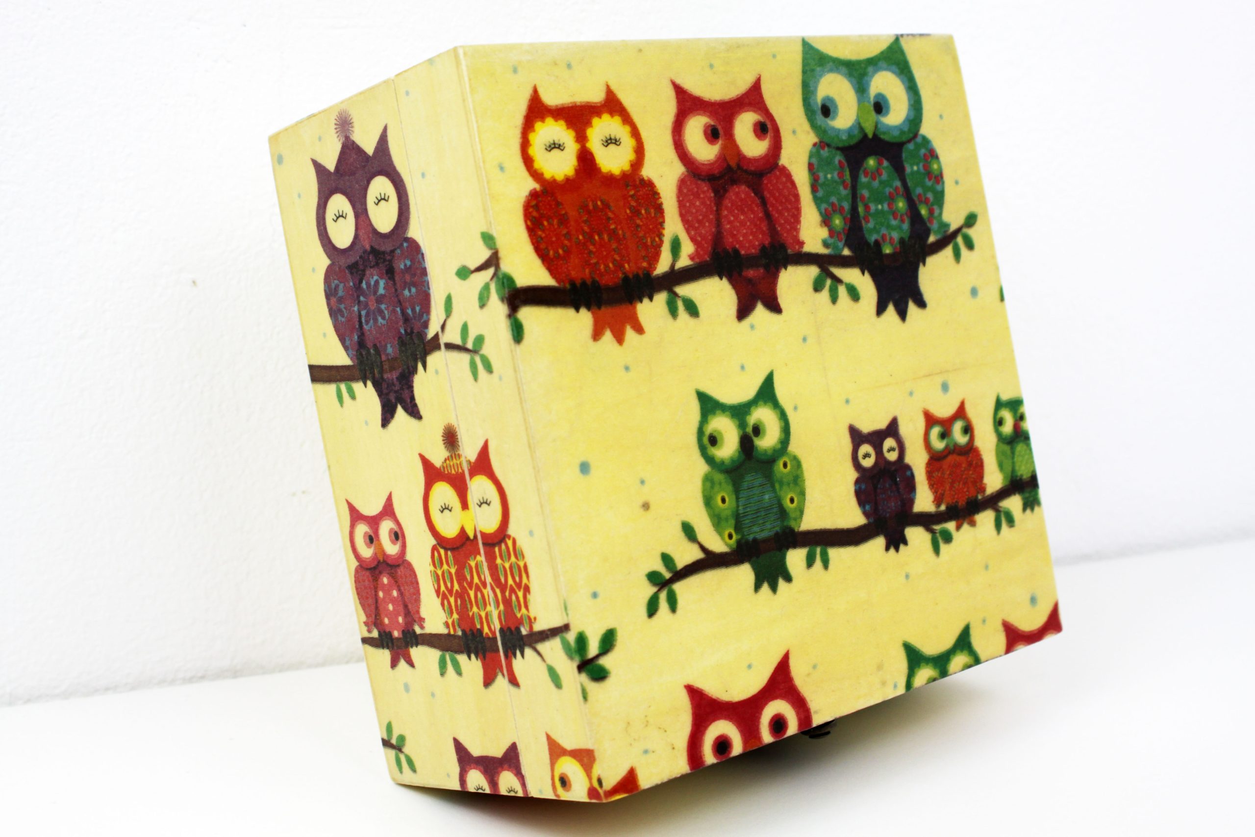 Wood handmade keepsake jewellery, memories, photo box, Owls, Tree design green lined