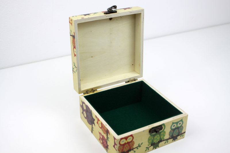 Wood handmade keepsake jewellery, memories, photo box, Owls, Tree design green lined