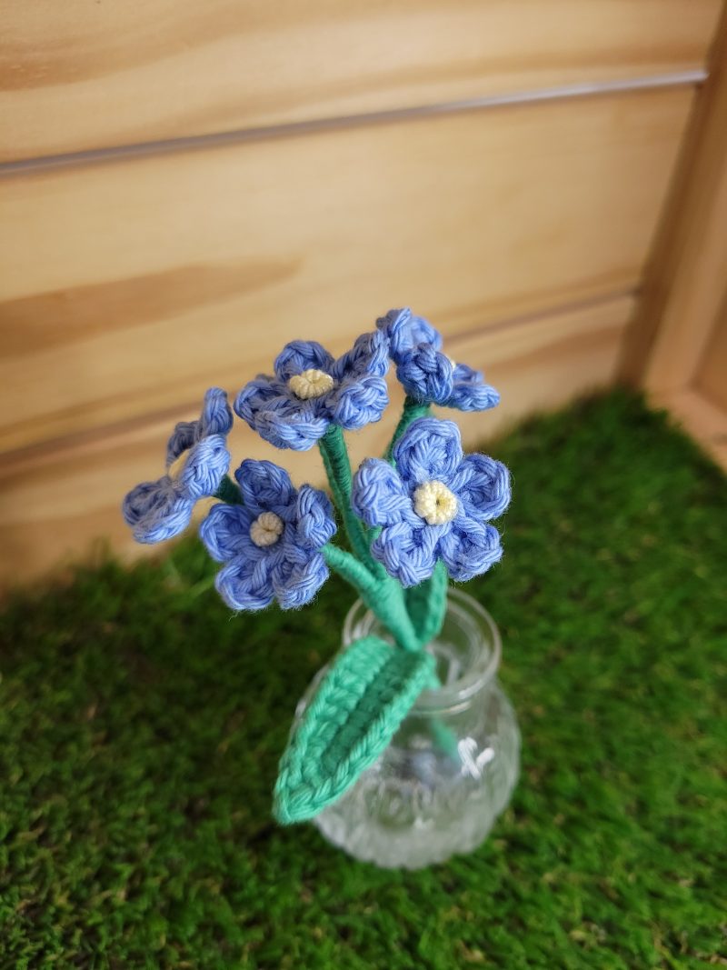 Crochet Forget-me-nots in Vase
