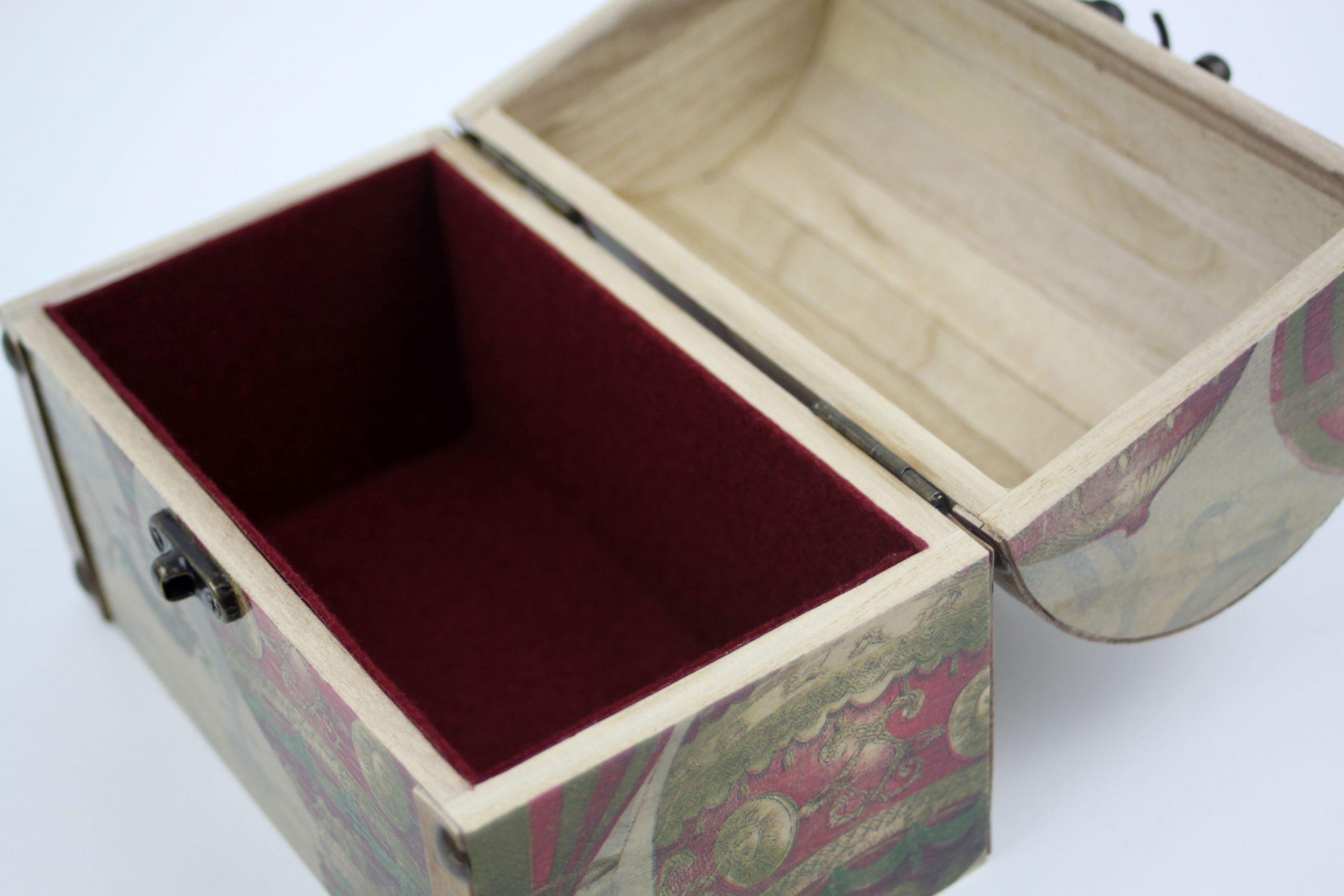 Treasure Chest, Wood handmade keepsake jewellery, memories box, Vintage retro Hot air balloon Lined